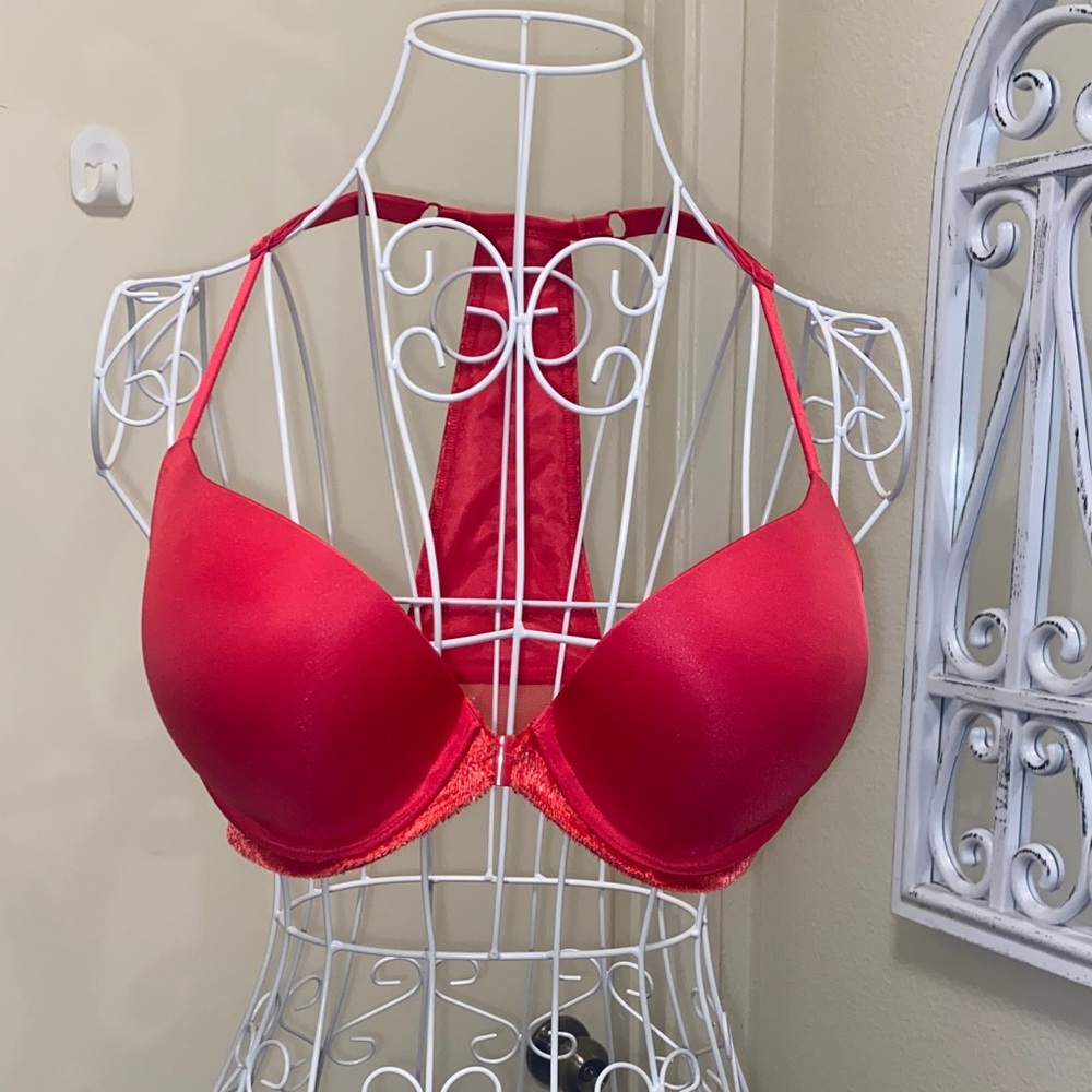 Victoria's Secret Vibrant Red Bra - Picture 1 of 4